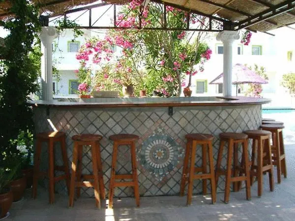 Yilmaz Hotel Ortakent 2*,